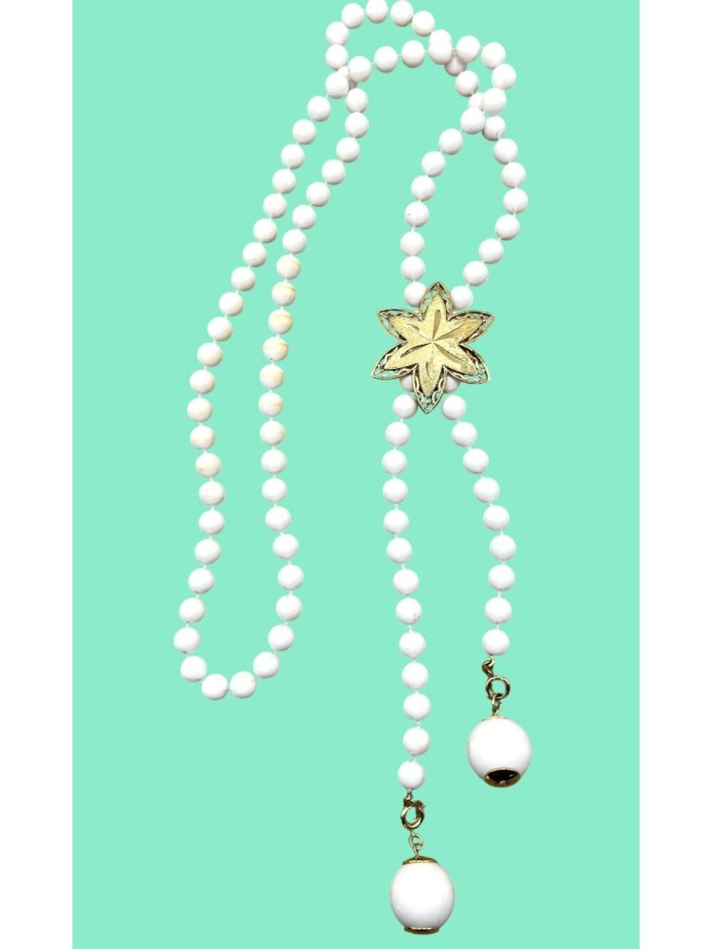 Sarah Coventry 42" White Beaded Necklace With Gold Tone Star Pendant - Picture 2 of 10